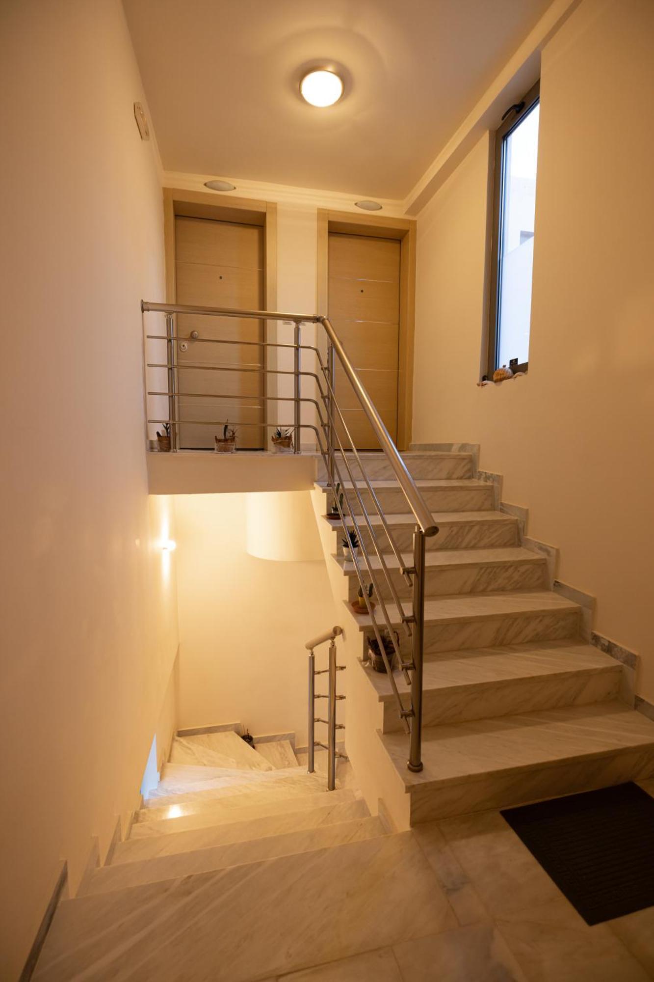 אמרינתוס Filippos Apartments מראה חיצוני תמונה