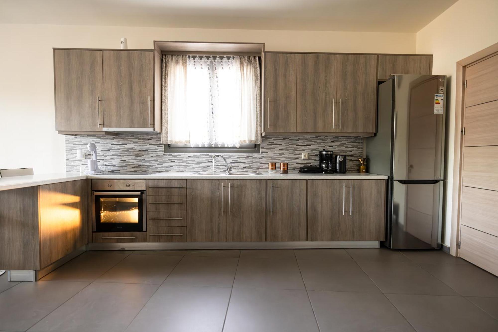 אמרינתוס Filippos Apartments מראה חיצוני תמונה