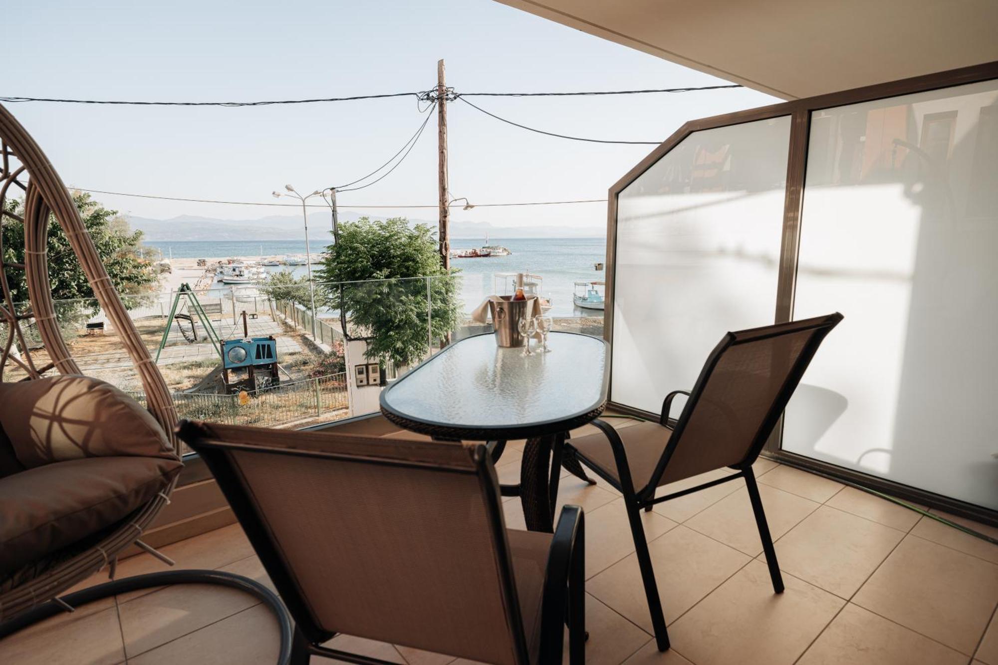 אמרינתוס Filippos Apartments מראה חיצוני תמונה