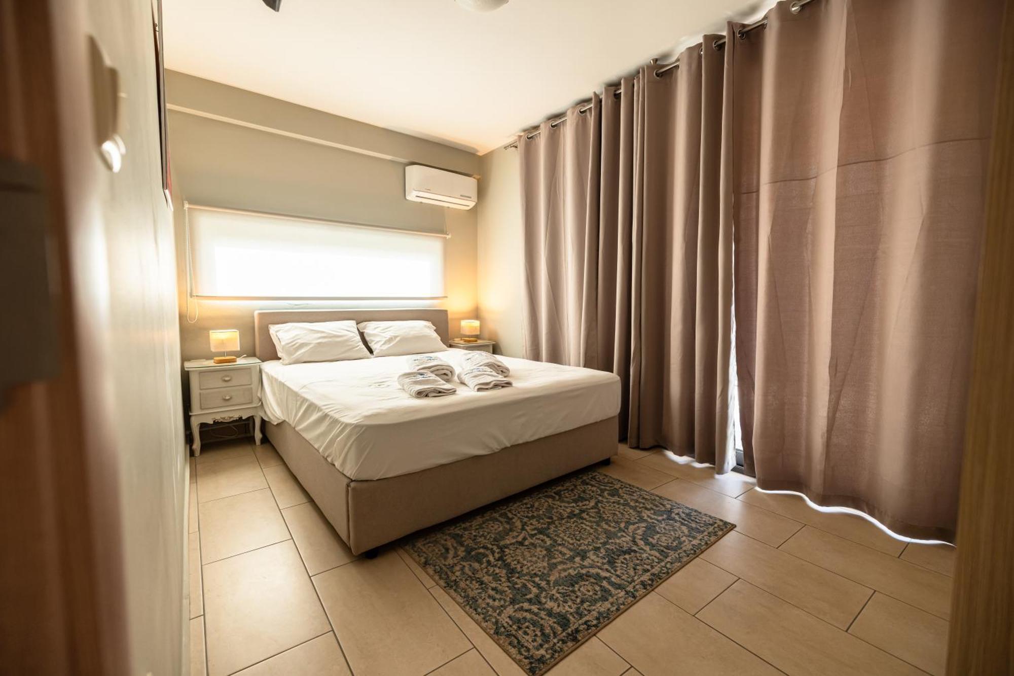 אמרינתוס Filippos Apartments מראה חיצוני תמונה