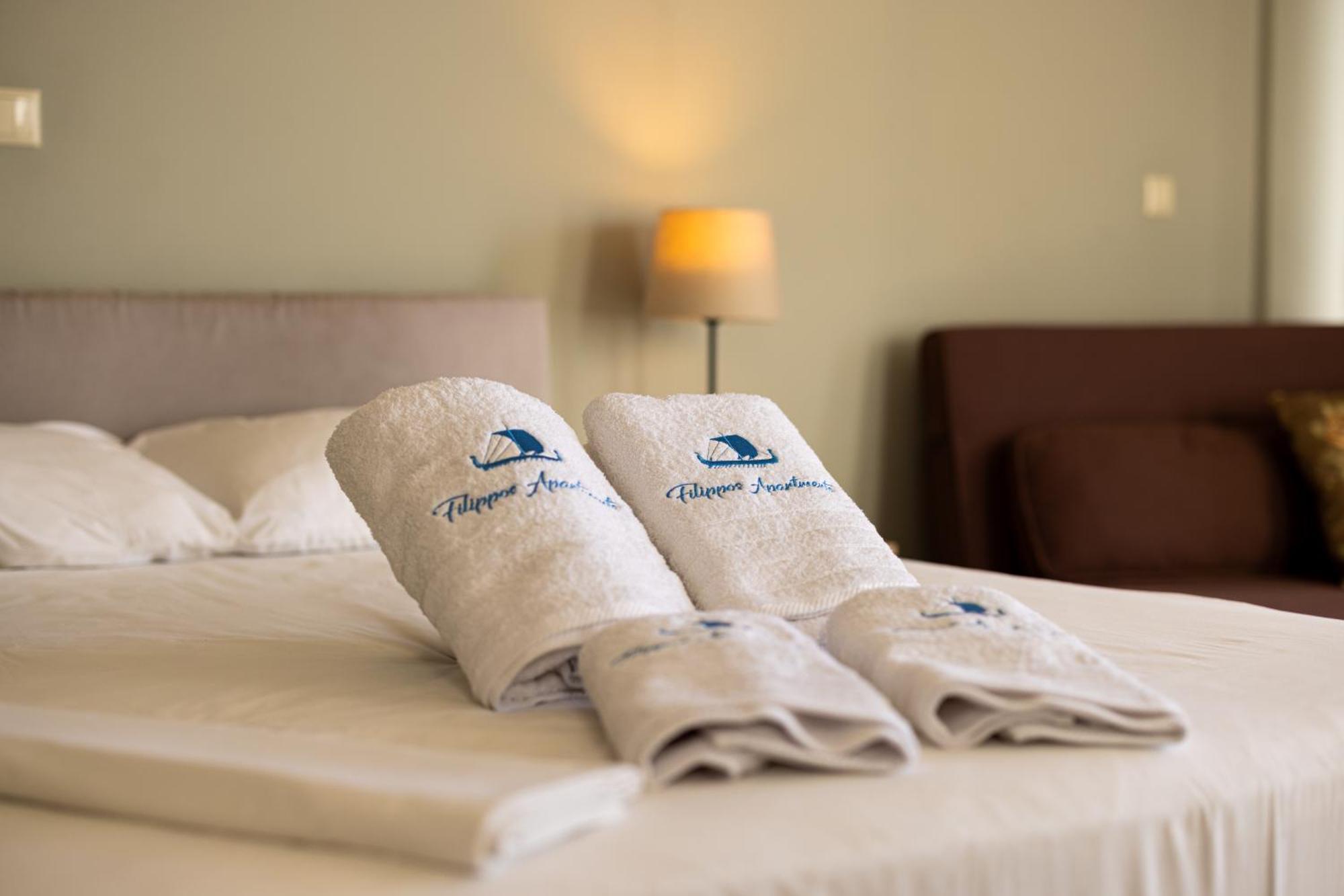 אמרינתוס Filippos Apartments מראה חיצוני תמונה