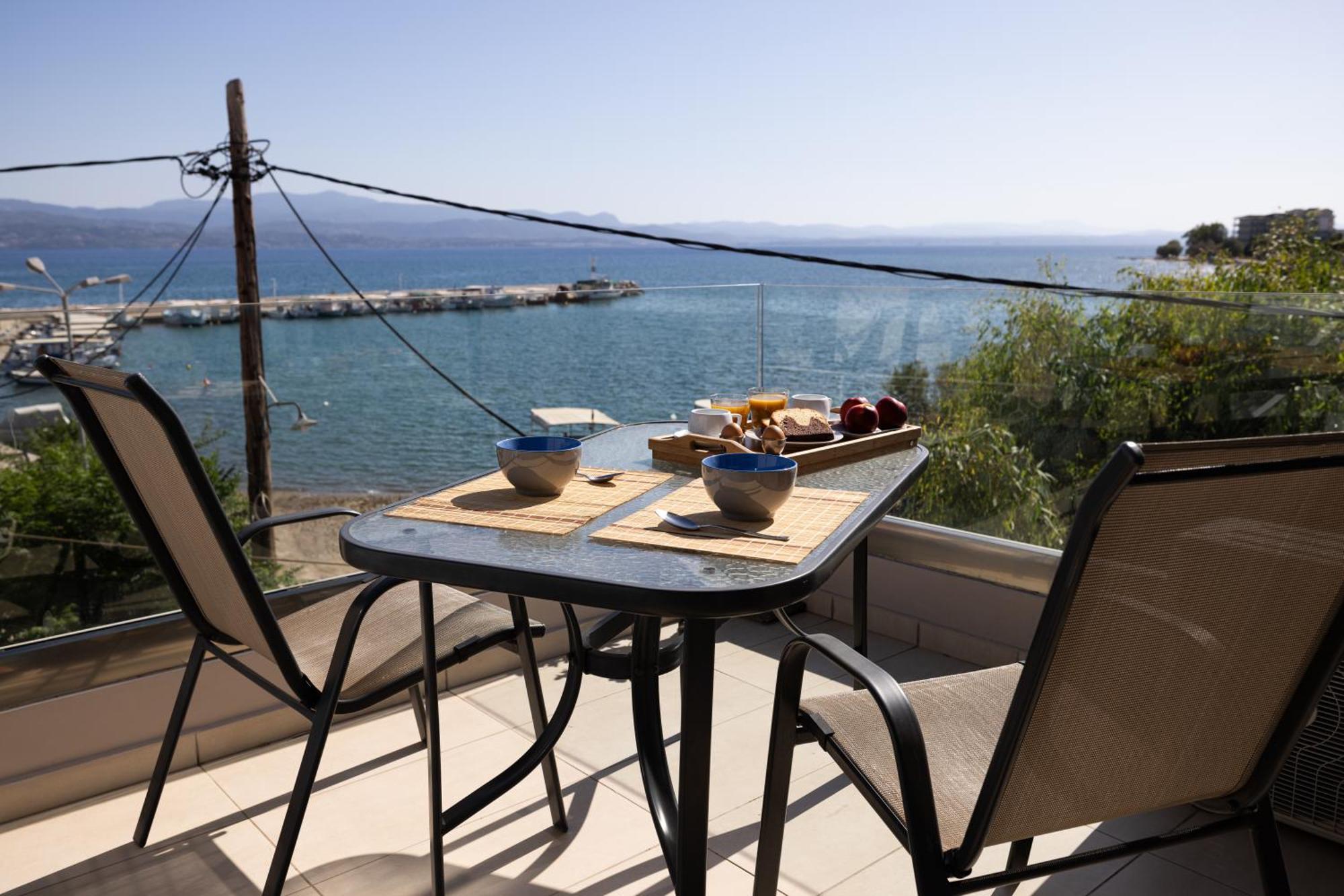 אמרינתוס Filippos Apartments מראה חיצוני תמונה